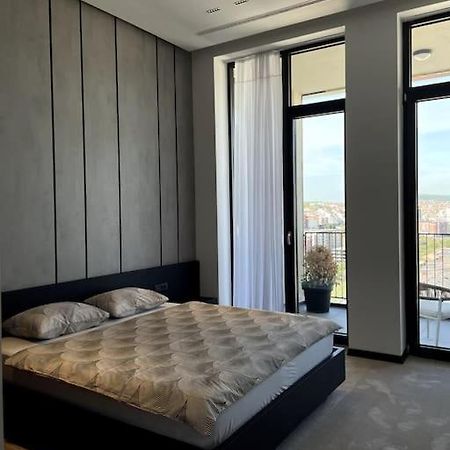 Luxury Penthouse Prishtina Apartment Prishtinë Ngoại thất bức ảnh