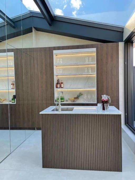 Luxury Penthouse Prishtina Apartment Prishtinë Ngoại thất bức ảnh