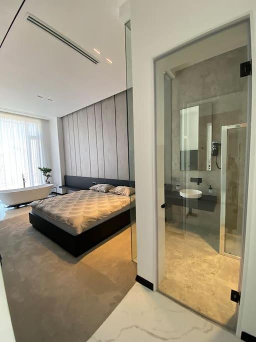 Luxury Penthouse Prishtina Apartment Prishtinë Ngoại thất bức ảnh