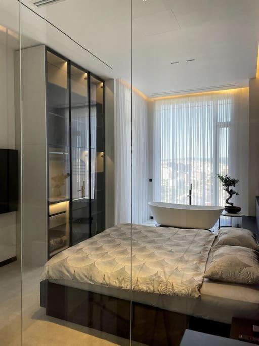 Luxury Penthouse Prishtina Apartment Prishtinë Ngoại thất bức ảnh