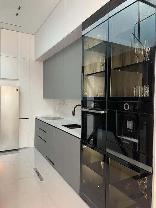 Luxury Penthouse Prishtina Apartment Prishtinë Ngoại thất bức ảnh